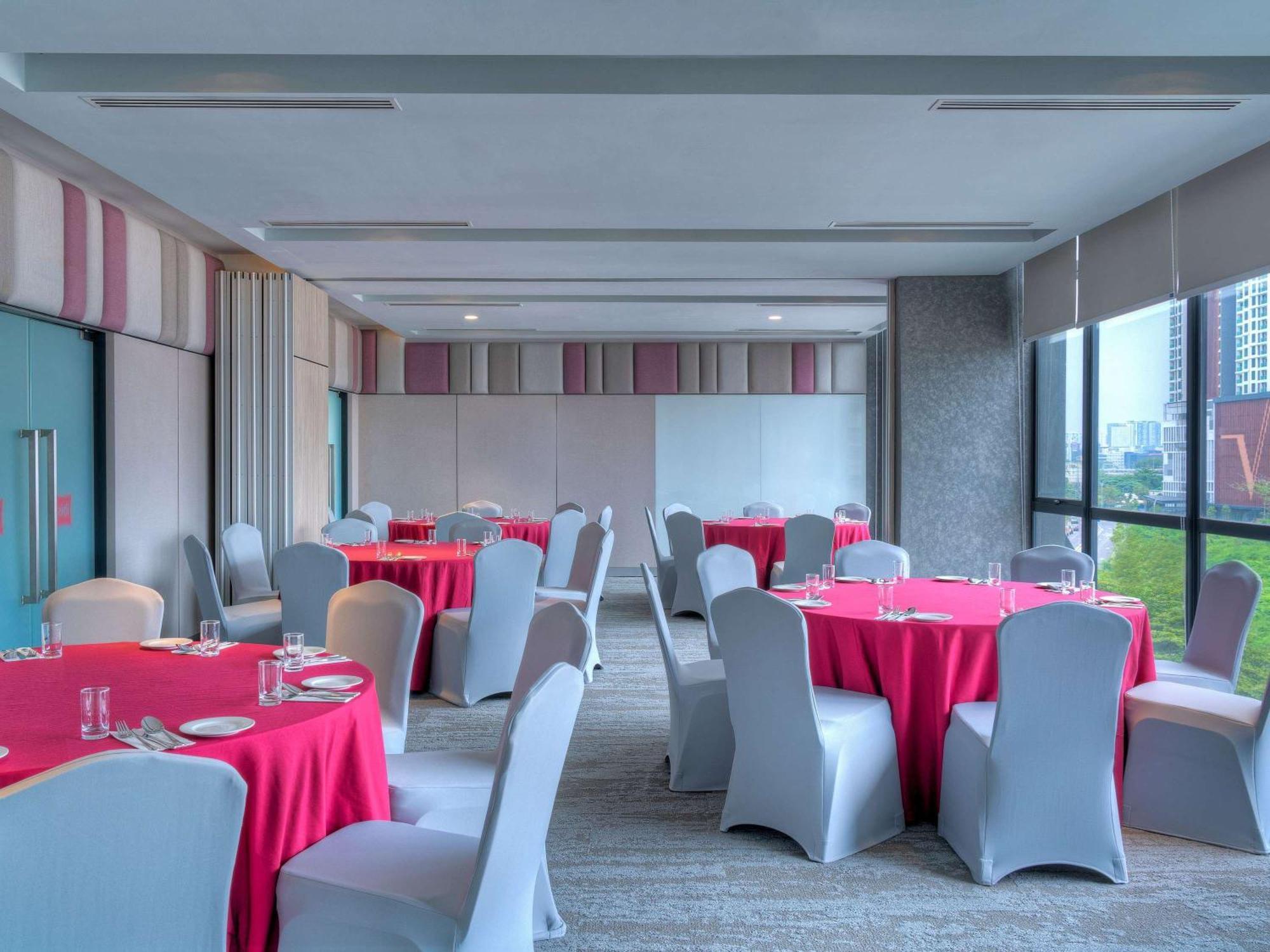 Ibis Pjcc Petaling Jaya Hotel Bagian luar foto